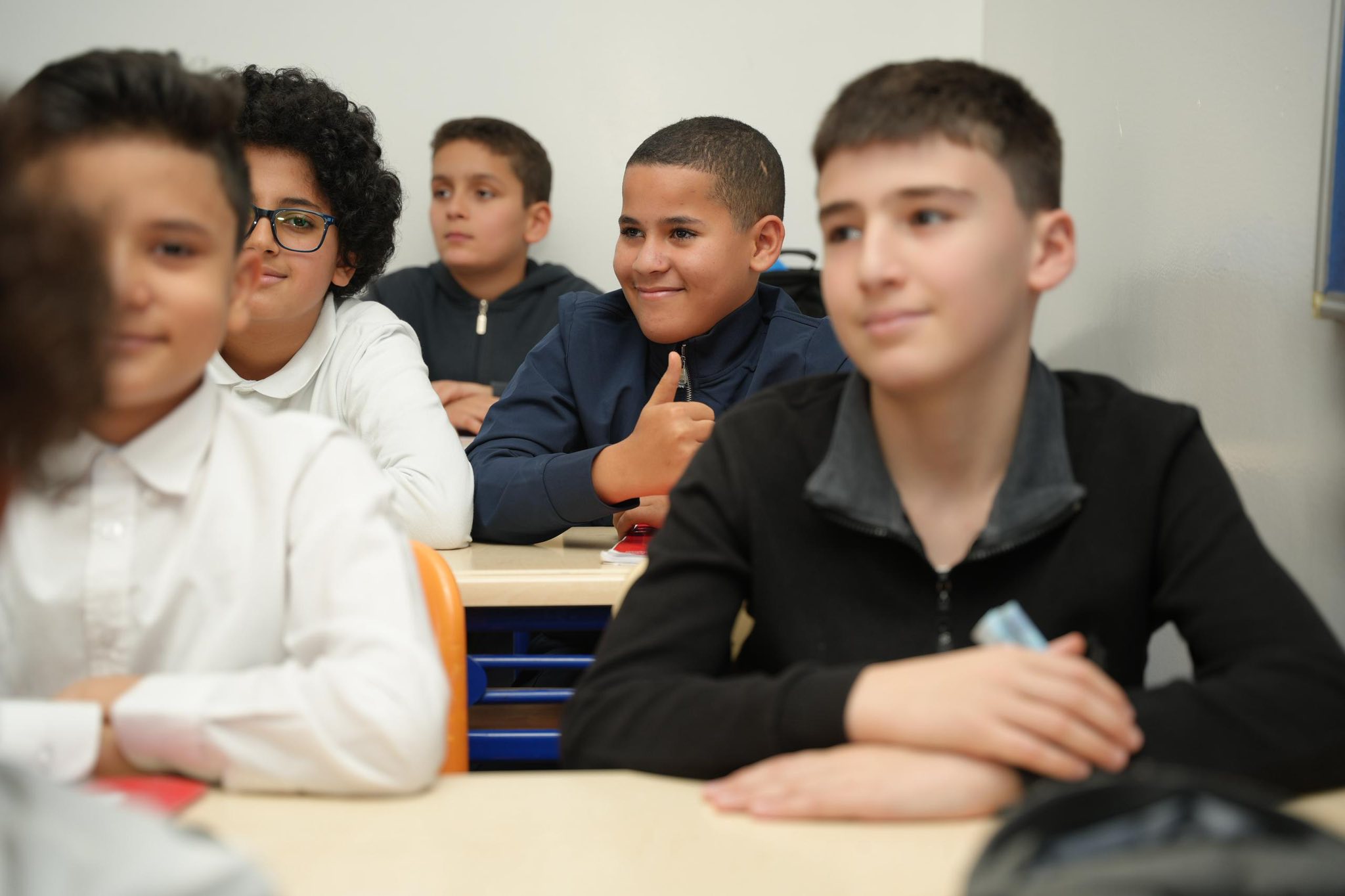 High school students in lab